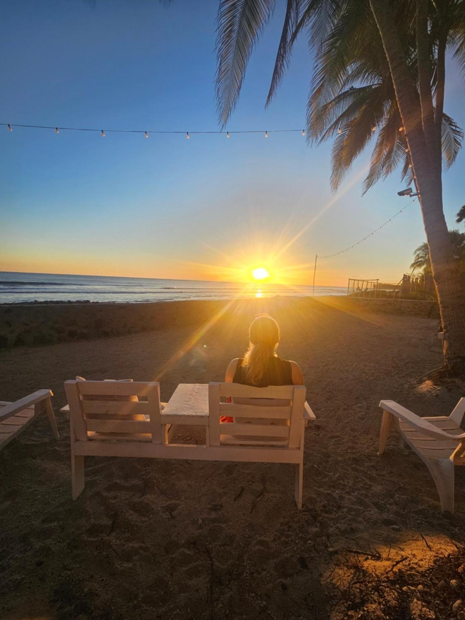 Sunset Surf Villa La Libertad Bagian luar foto